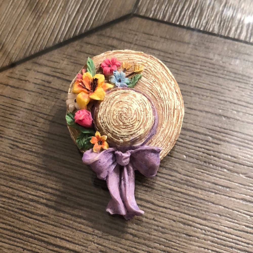 Vintage Resin Straw Hat Pin with Flowers, Purple Bow, Bonnet - Picture 3 of 16